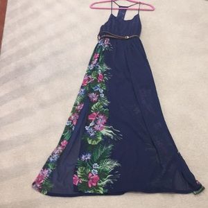 Long blue dress with floral pattern and belt